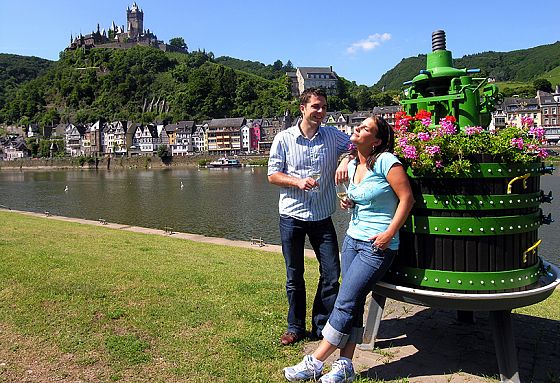 Moselpromenade Cochem im Sommer